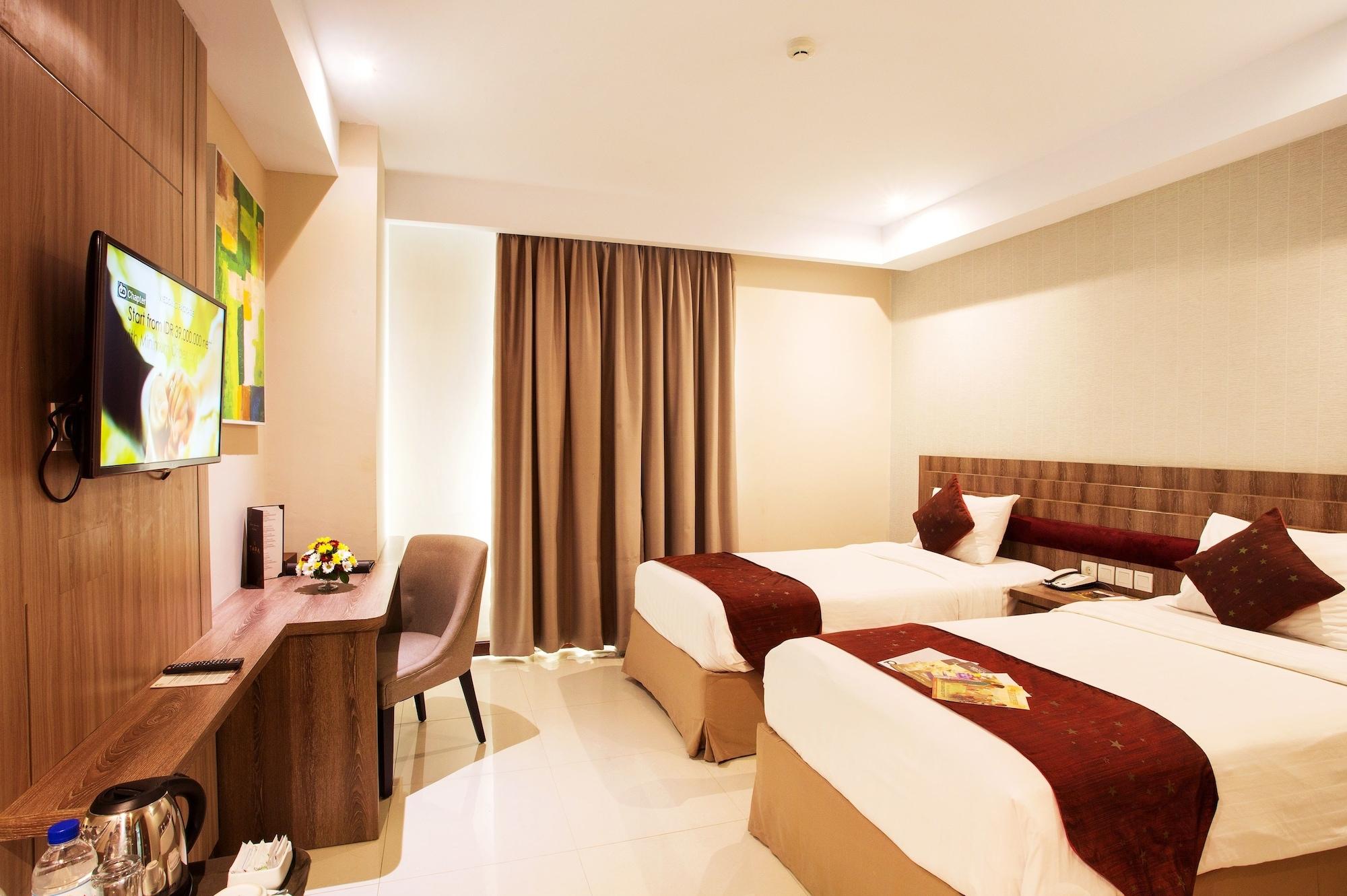 Tara Hotel Yogyakarta Tugu Exterior foto
