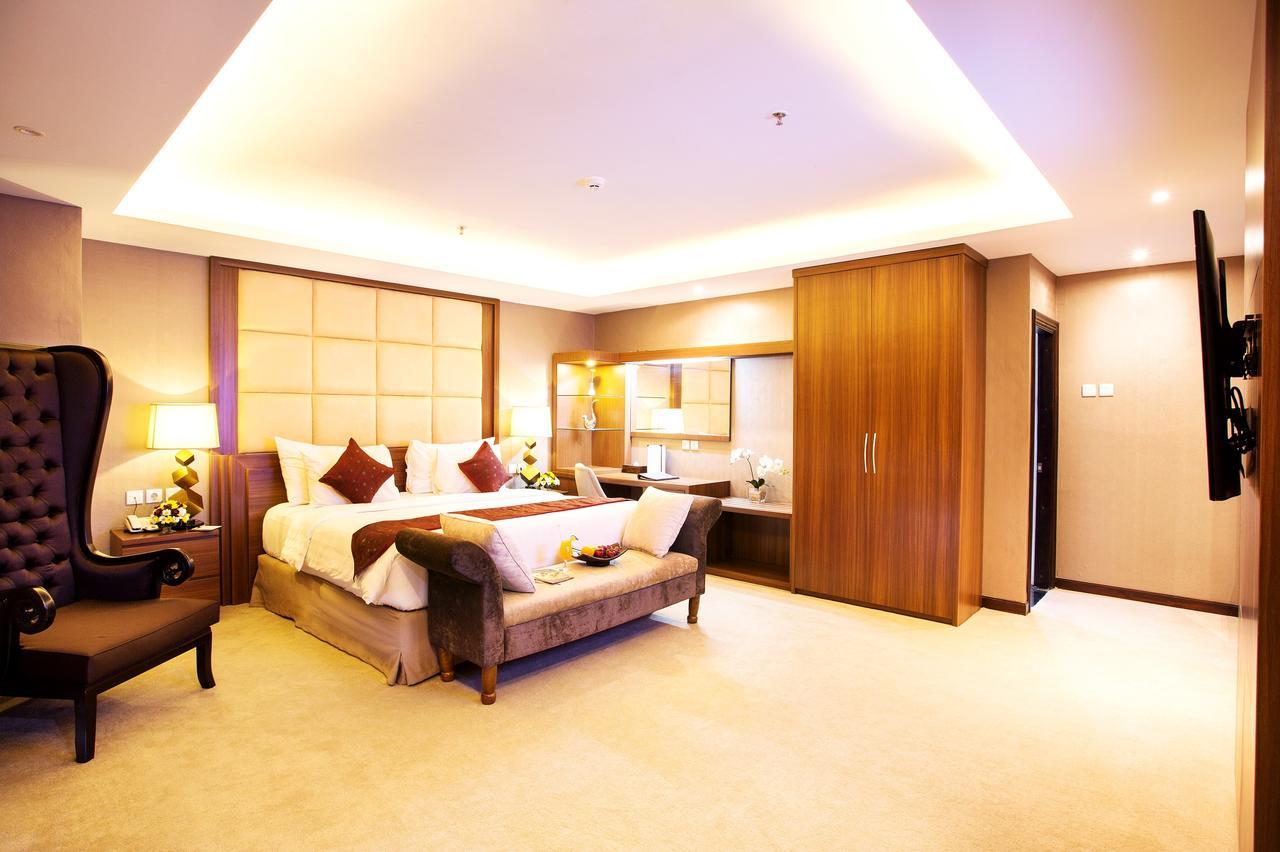 Tara Hotel Yogyakarta Tugu Exterior foto