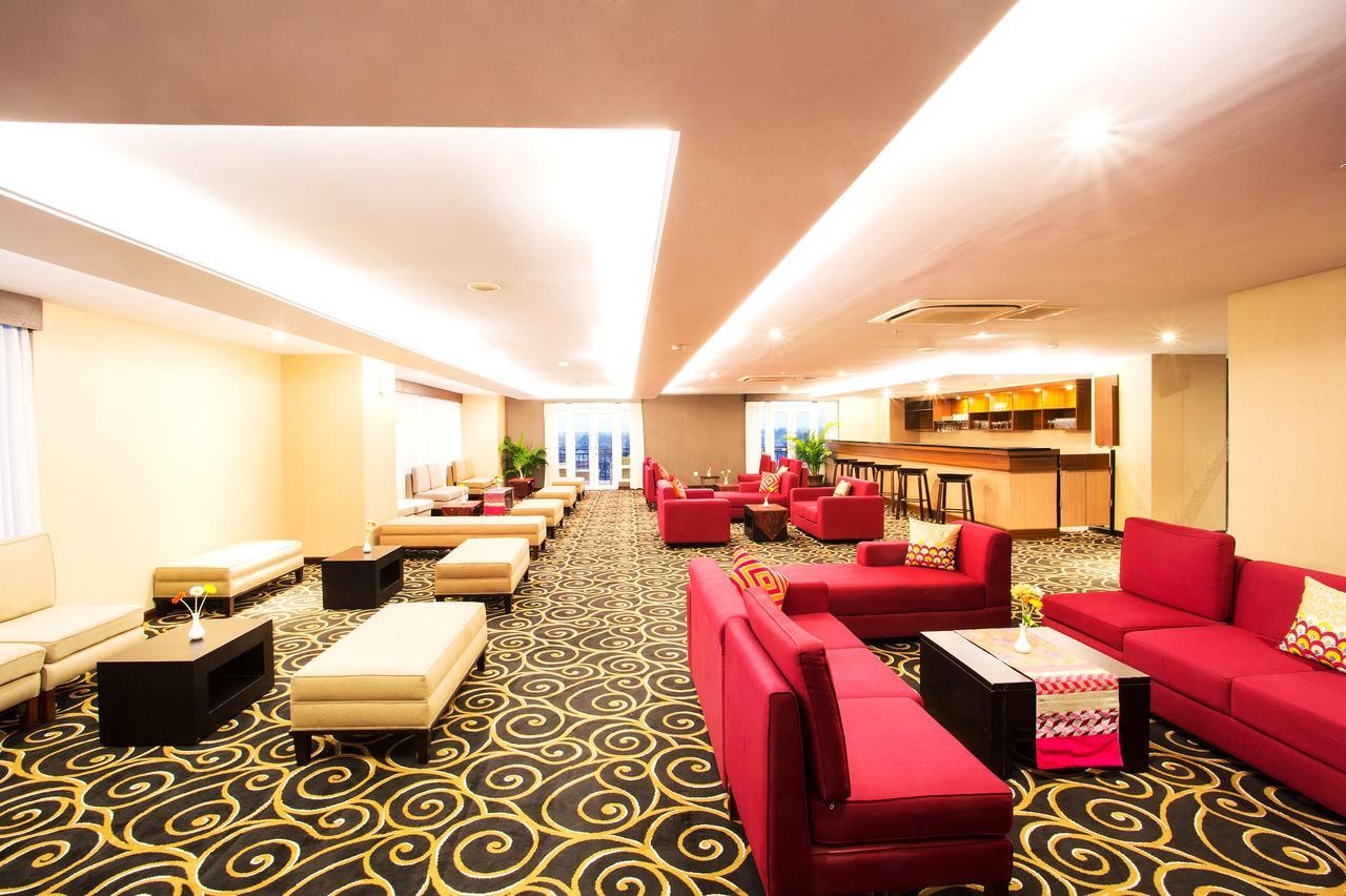 Tara Hotel Yogyakarta Tugu Exterior foto